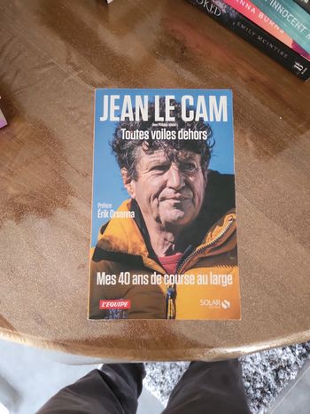 Livre : Toutes voiles dehors