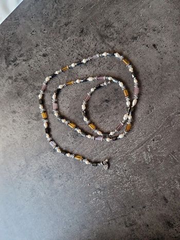 Bijou collier aimanté