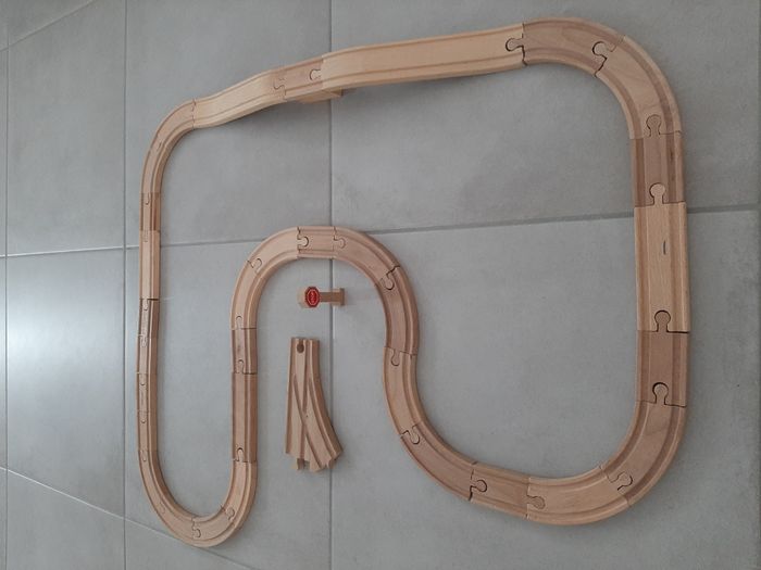 Circuit bois Transport véhicules "L'atelier du bois" + Rails - Neuf - photo numéro 3