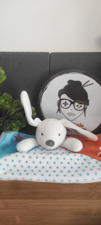 Doudou plat lapin bleu orange vert étoiles obaibi okaidi Gris Carré  Noeuds