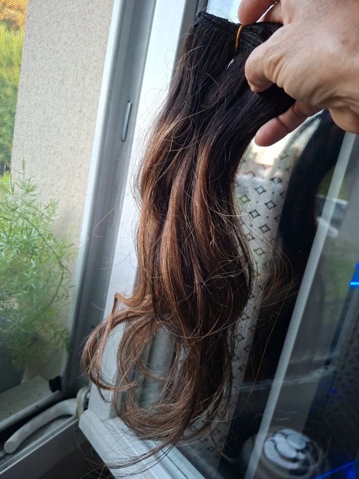 Extension de Cheveux a clips 30cm noir avec balayage - photo numéro 6