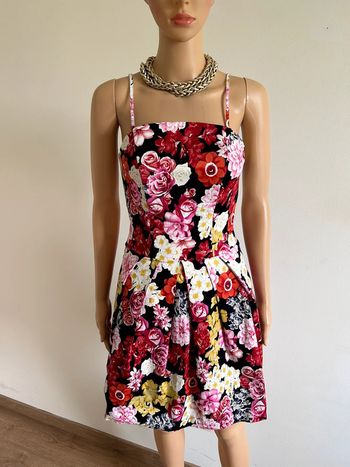 Robe imprimée fleurie à bretelles Naf Naf taille 36 TBE (taille petit)