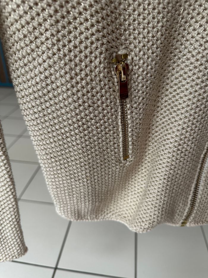 cardigan zippé beige effet brillant MAJE taille 36 NEUF - photo numéro 2