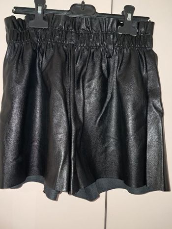Short en cuir
