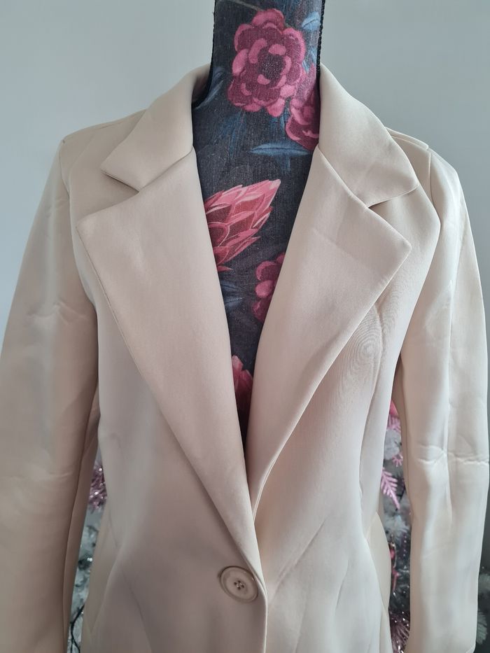 Joli manteau beige - photo numéro 4