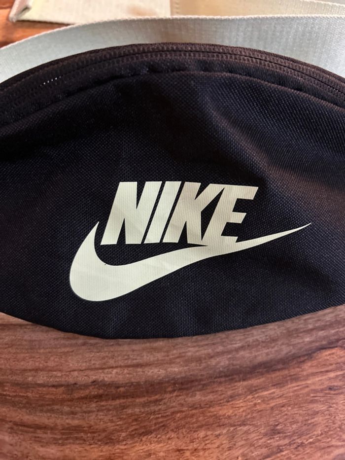 Sacoche Nike - photo numéro 2