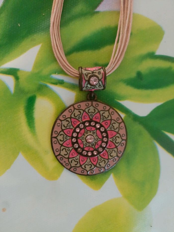 Collier fantaisie neuf - photo numéro 2