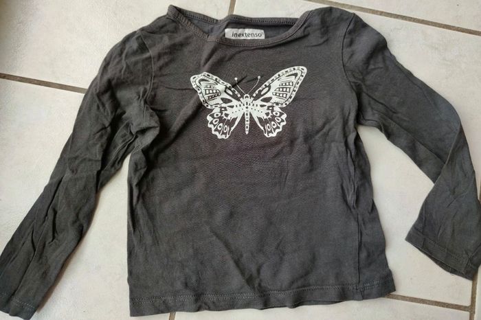 T-shirt papillon - photo numéro 5