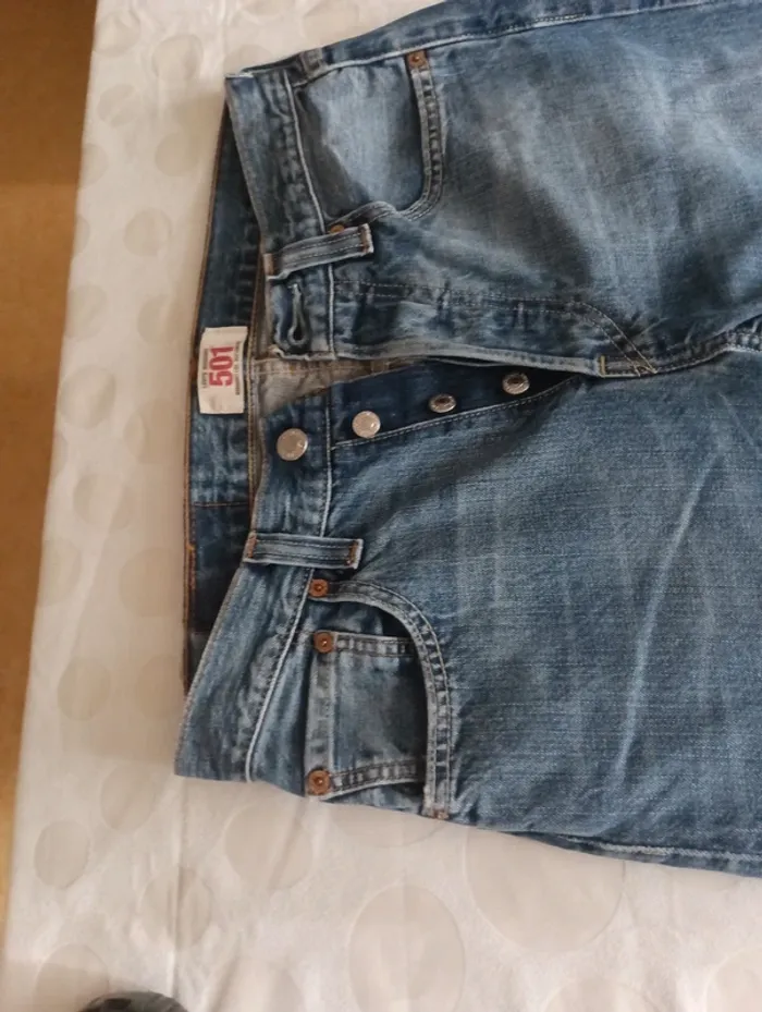 Pantalon jeans homme Levi's 501 taille 40 coupe droite - photo numéro 4