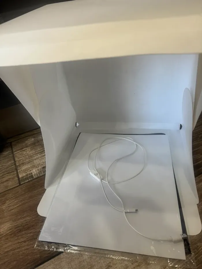 Box pour photo prise de vu avec éclairage led intégré avec fond noir et fond blanc - photo numéro 3