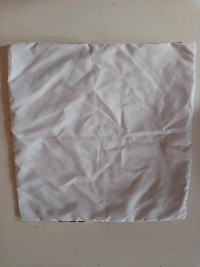 Lot de 8 taies coussin 45x45 géométrique bordeaux - photo numéro 8