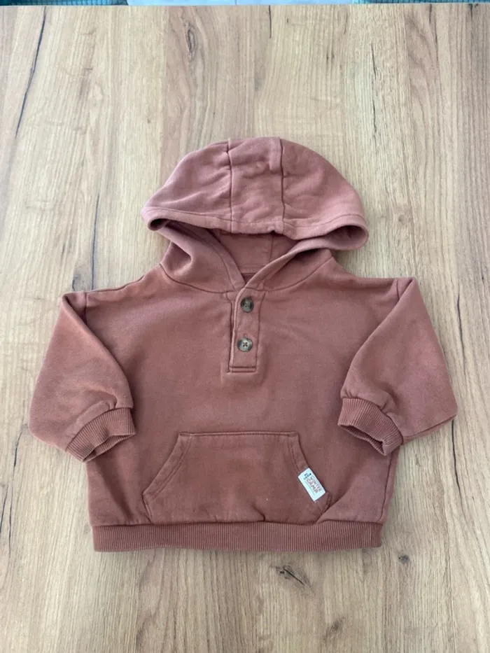 Sweat à capuche bébé