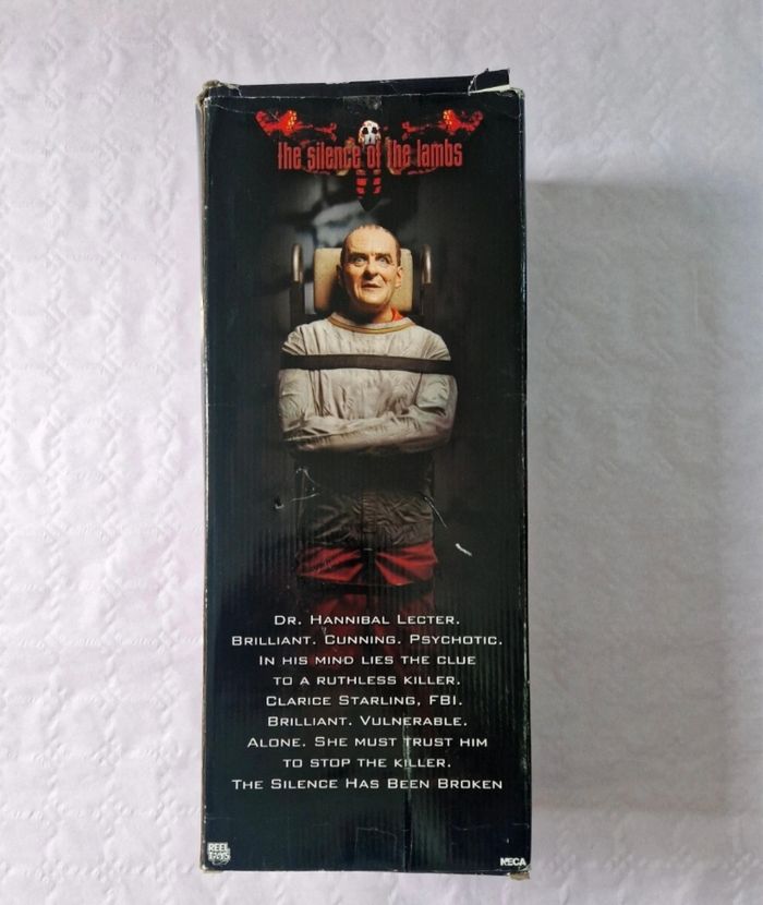 Figurine Neca The Silence of the Lambs / le silence des agneaux, Hannibal Lecter 18" Talking Figure - photo numéro 5