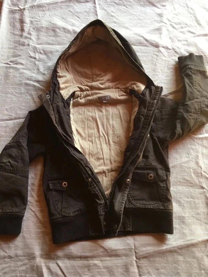 Manteau avec capuche 8 ans - photo numéro 3