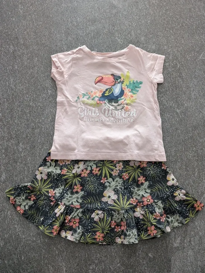 Ensemble été bébé fille 2/3 ans