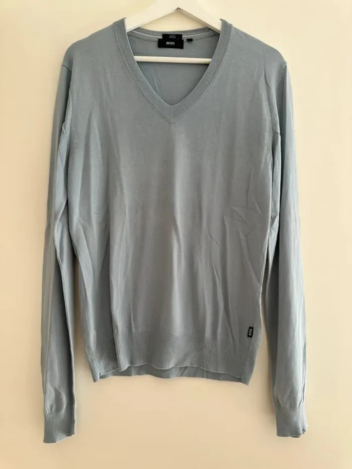 Pull bleu Hugo Boss en col V - taille S
