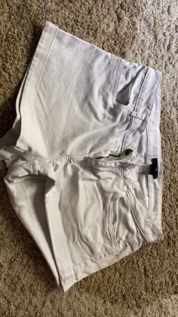 Short blanc