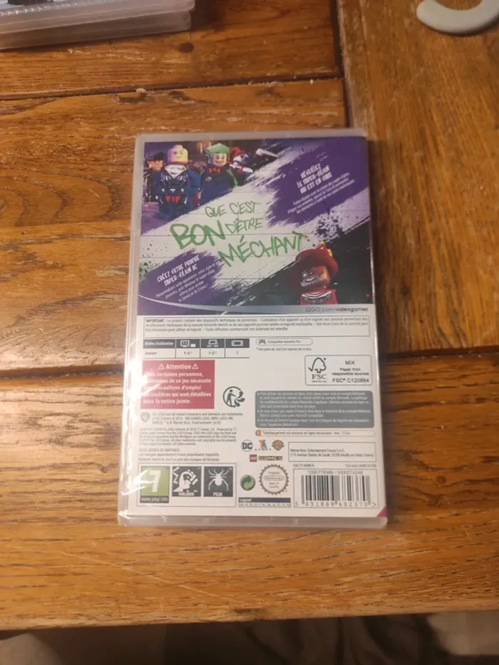 Jeu Nintendo Switch neuf jamais utilisé Lego DC Super Vilains - photo numéro 2