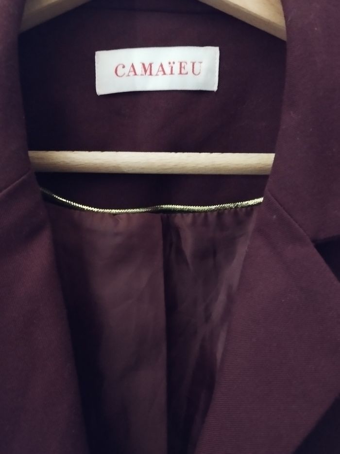 Belle veste bordeaux - photo numéro 2