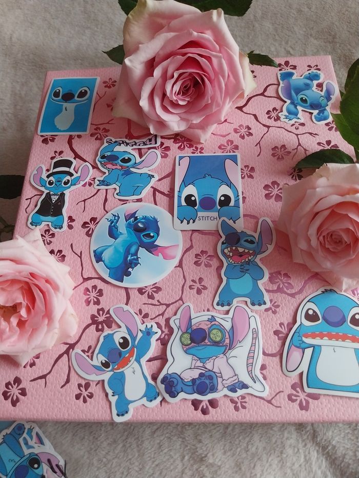 Lot de 10 stickers stitch pour 1e50