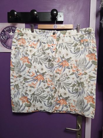 Mini jupe droite stretch motif tropical T50 C&A