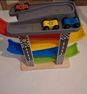 Circuit voiture en bois pour petit