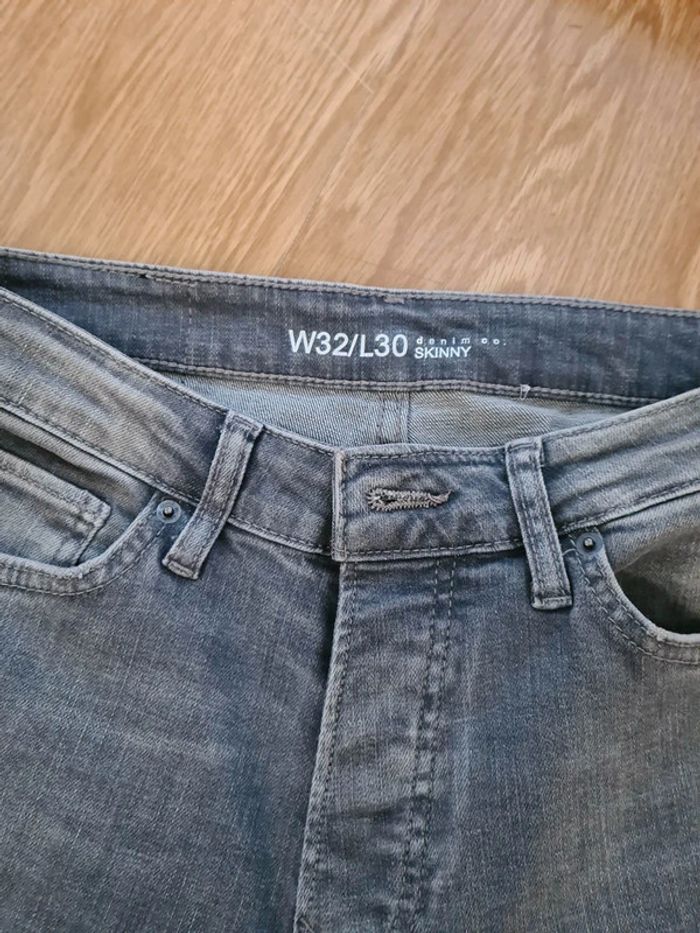 Jeans neuf - photo numéro 3