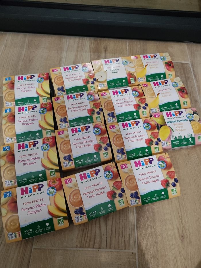 Lot de 14 paquets de compotes hipp bio