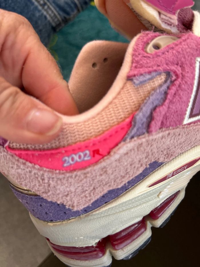 Baskets New Balance 2002R rose - photo numéro 6