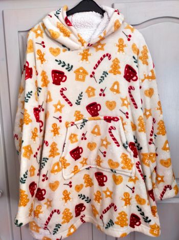 Polaire d intérieur fond jaune pâle motif noël