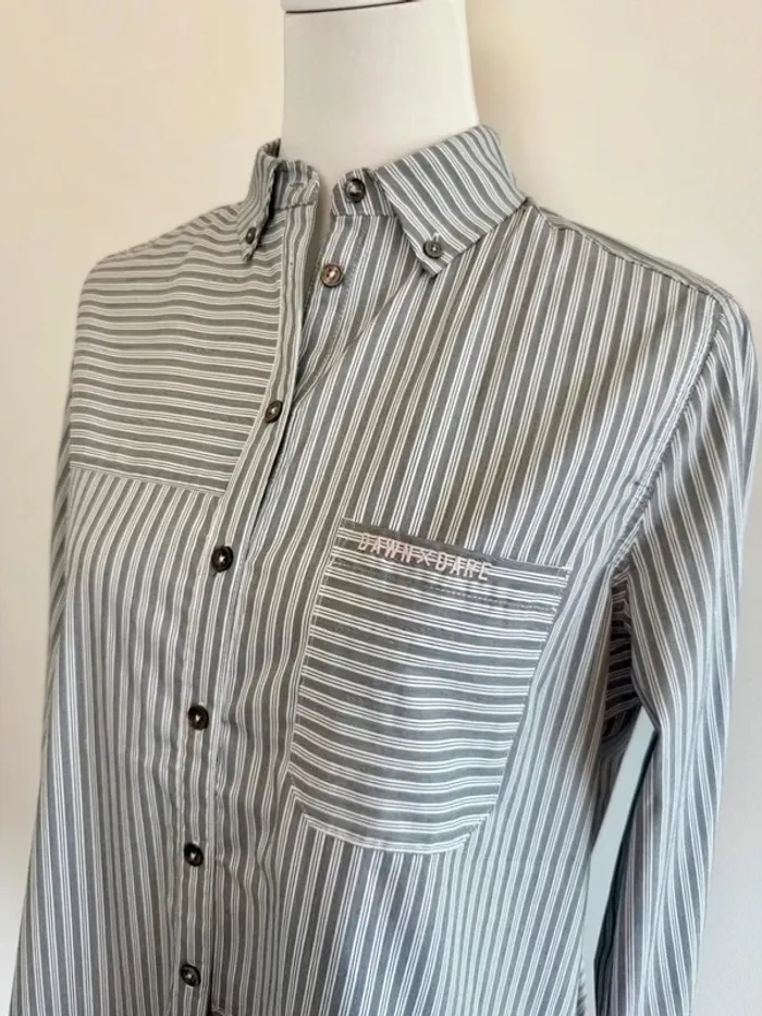 Chemise Dawn x Dare lignée blanche et grise taille XS parfait état - photo numéro 2
