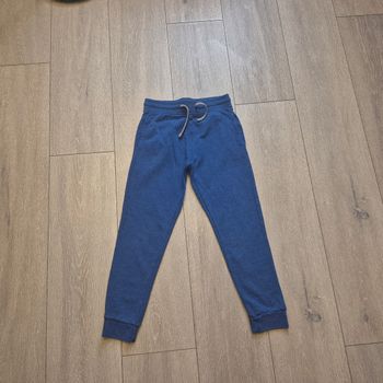 Joggins bleu. Garçon 8 ans. Marque Kiabi