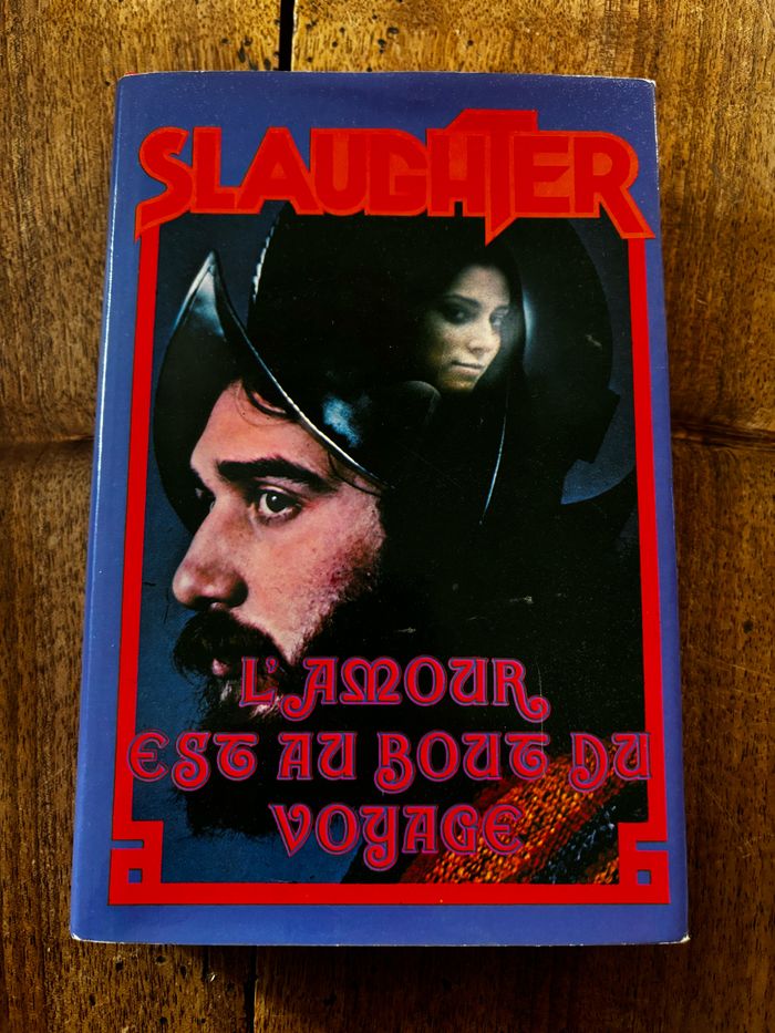 Roman broché « l’amour est au bout du voyage »
