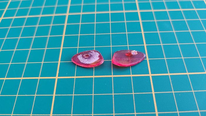 Lot x2 phares arrière pièce détachée miniature Maisto Porsche Boxster 1/18 1/18e 1/18ème #C01 - photo numéro 2