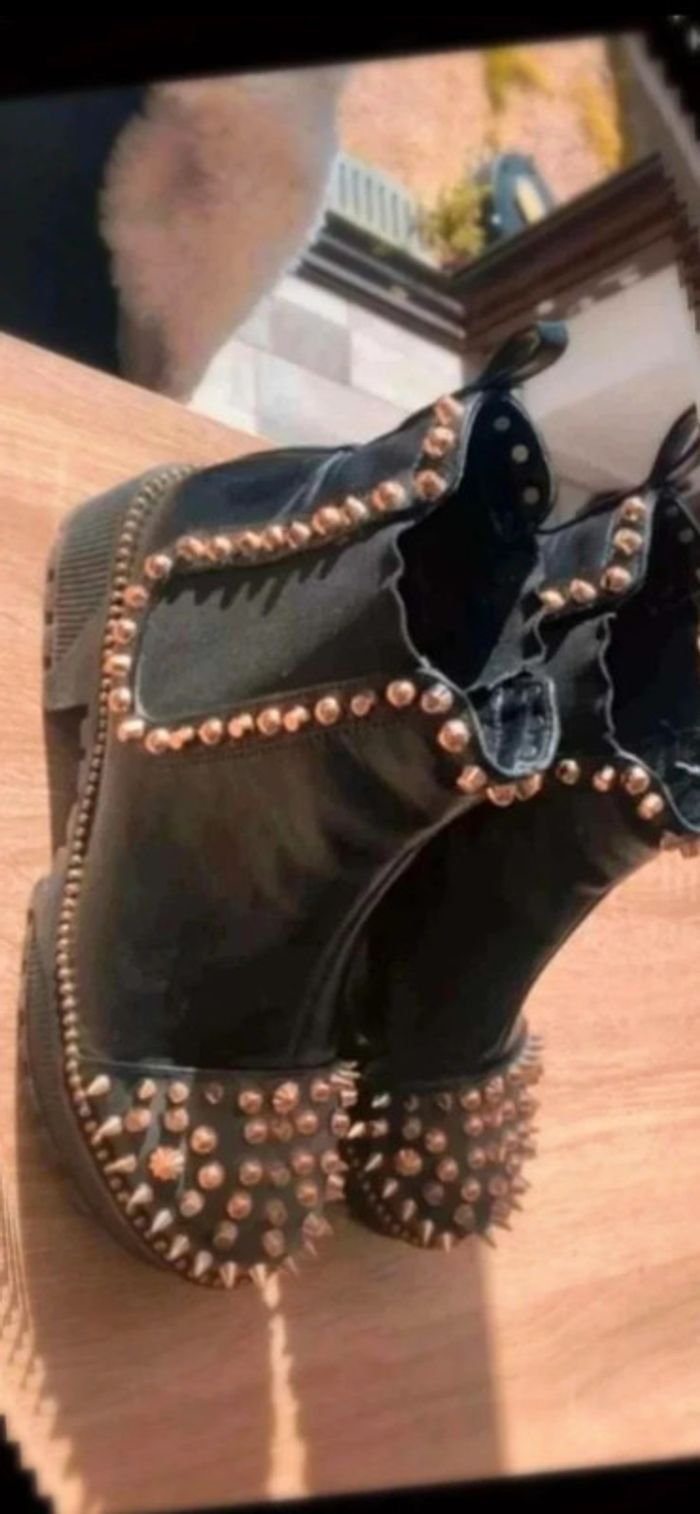 Bottes  à clous - photo numéro 2