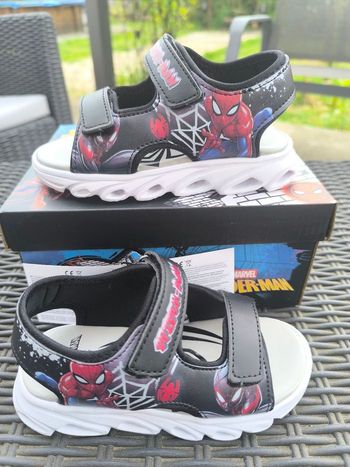 Sandales Marvel spiderman taille 25 lumineuse 