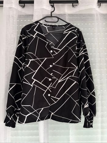 Blouse Shein noire et blanche - Taille 38 - Neuve jamais portée