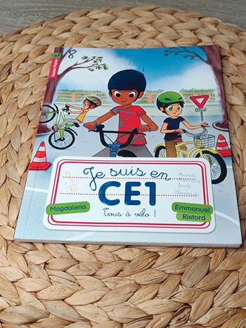 Livre enfant🩷je suis en CE1🩵 Tous à vélo !