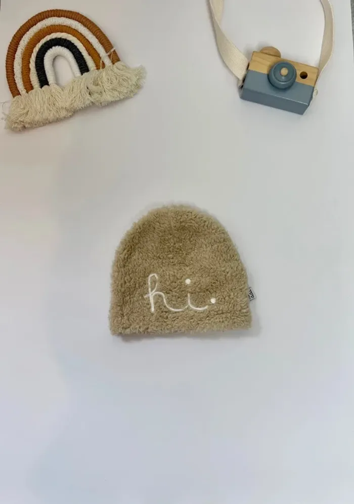 Bonnet bébé Aai Aai beige peluche 0-3 mois neuf