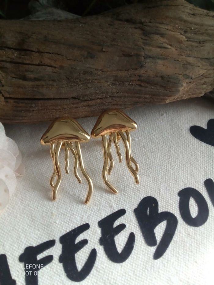 Boucles d'oreilles bohèmes méduses dorées
