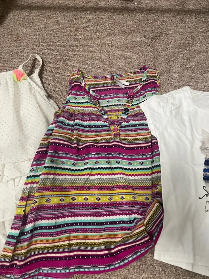 Tee-shirts taches ou vieux  4ans - photo numéro 10