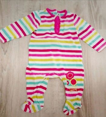 Pyjama  rayé   orchestra 9 mois en parfait état