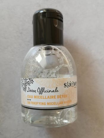 Eau micellaire detox