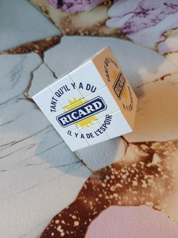 Rubik's cube ricard
