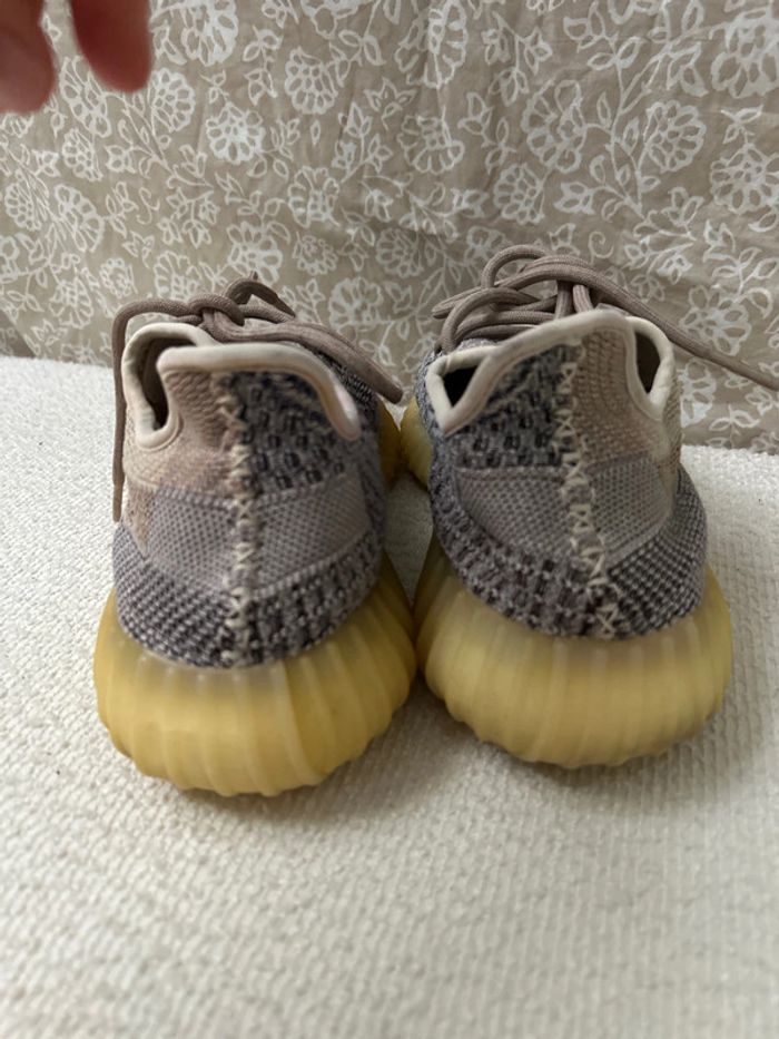 Yeezy Boost 350 p41 1/3 - photo numéro 3