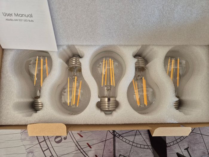 Lot 5 ampoules Led 6W E27, neuf 💡 - photo numéro 2