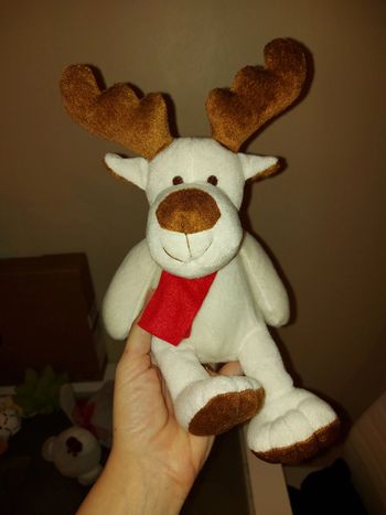 Renne en peluche