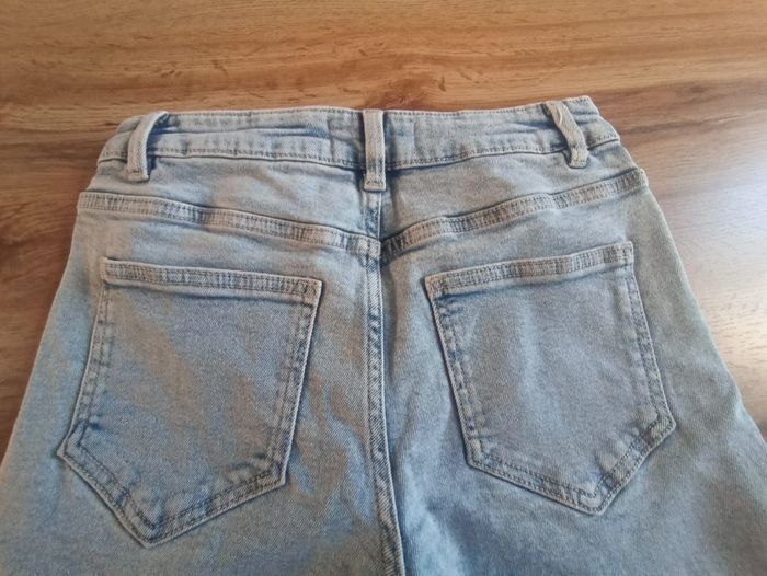 Jean bleu clair taille 32 - photo numéro 3