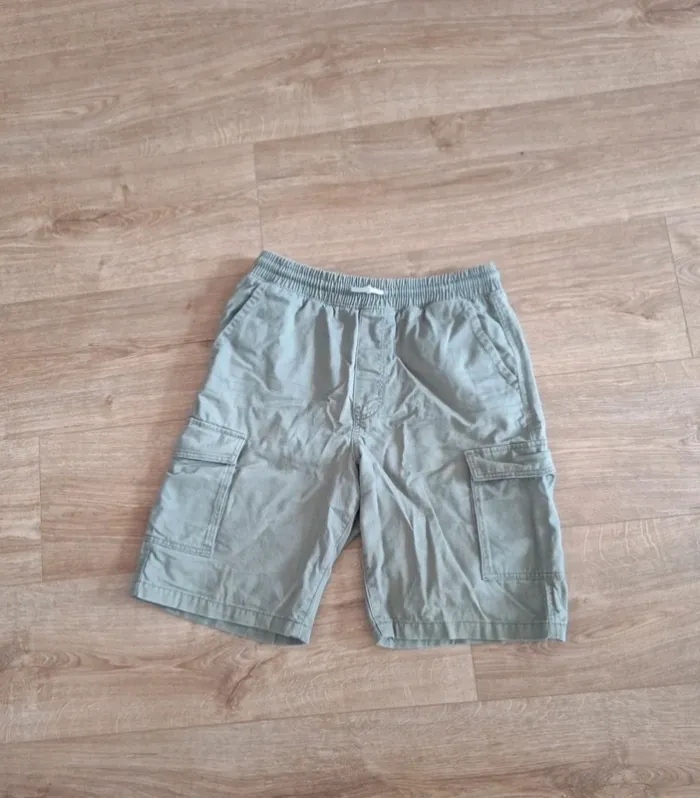 Short cargo kaki H&M 14 ans