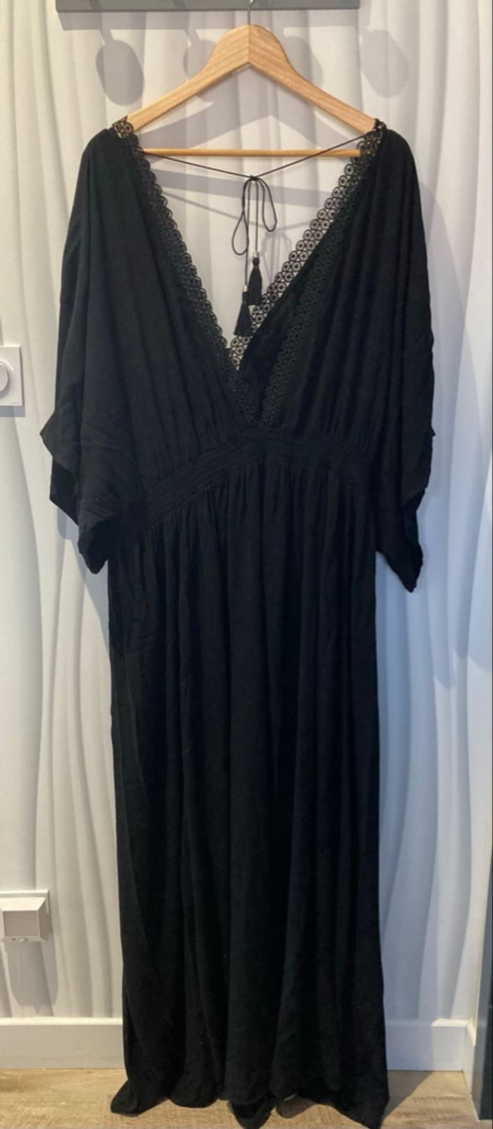 Robe longue noire - photo numéro 5